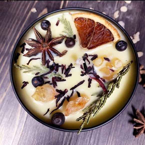 New! Of Forest And Fae Yule Candle - Picture 3 of 3